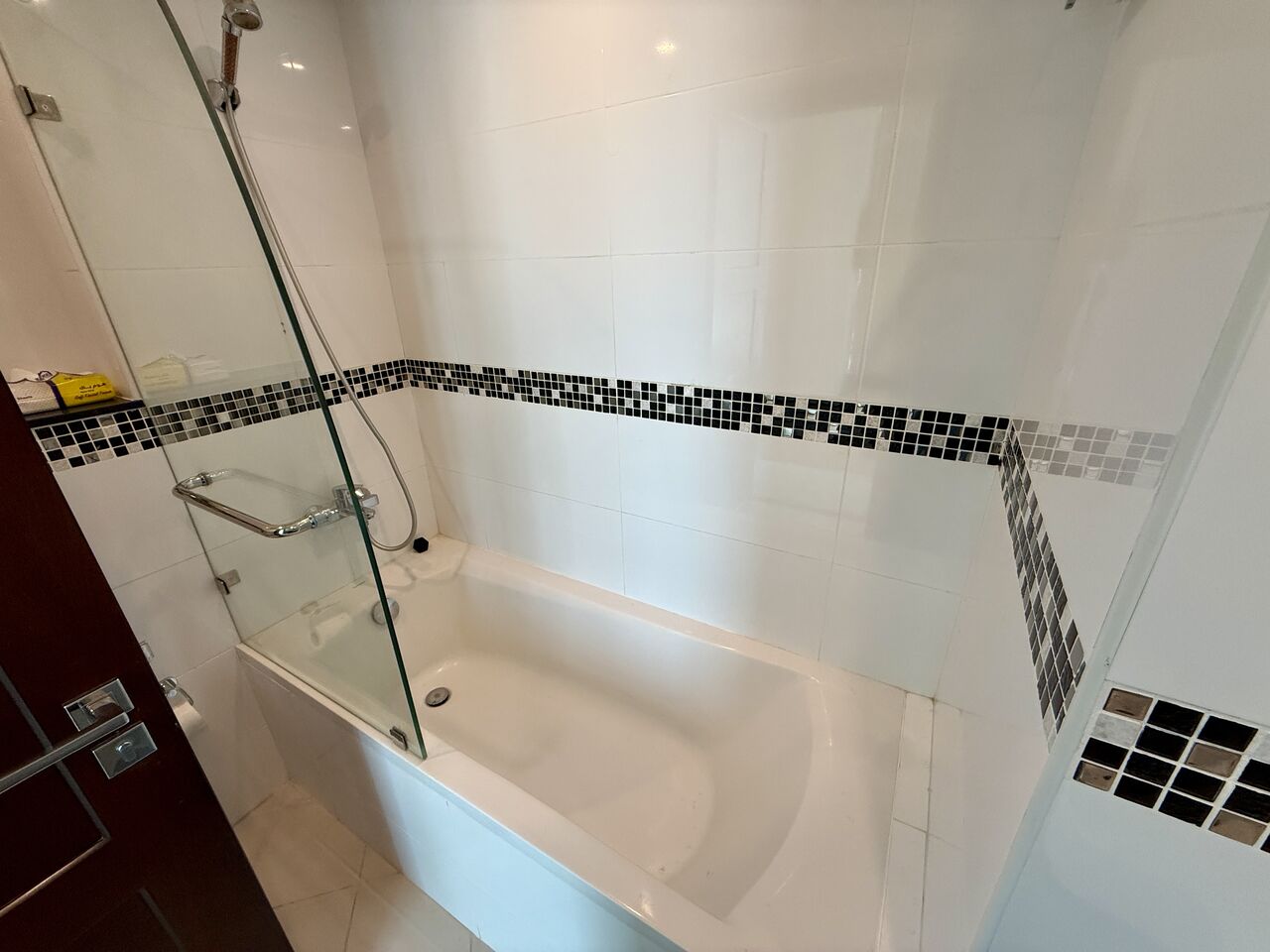 Juffair, Real Estate For Sale, BHD 78,  2 BR,  129 Sq. Meter,  Sea View Luxury 2 Bedrooms + Maid Room