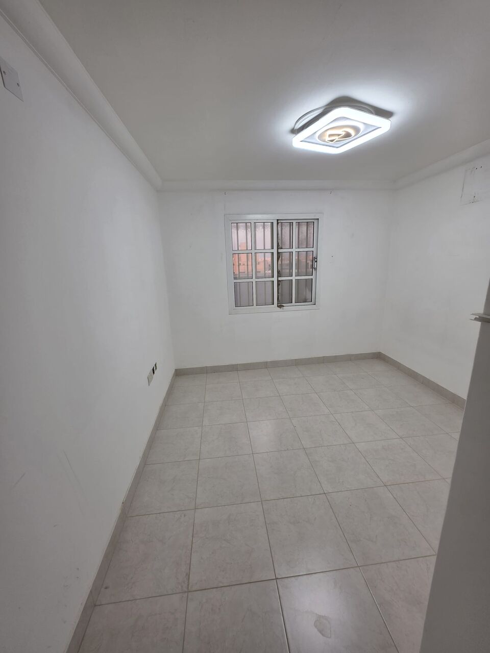Hidd, Apartments, Flats, Houses & Villas, BHD 100,  1 BR,  Studio With EWA For Rent In Hidd