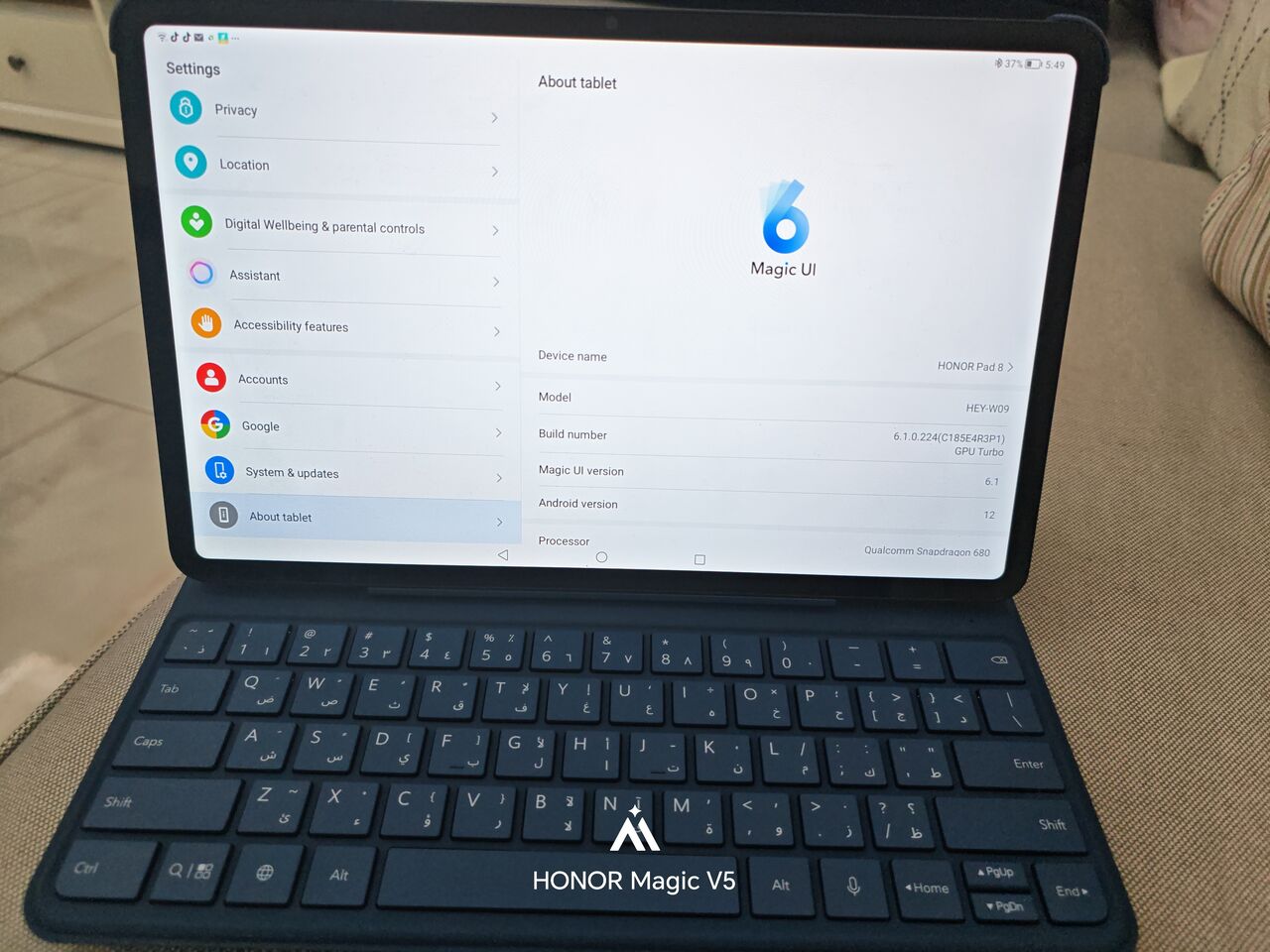 Riyadh, Tablet Computers, SAR 450,  Honor Pad 8 With Keyboard