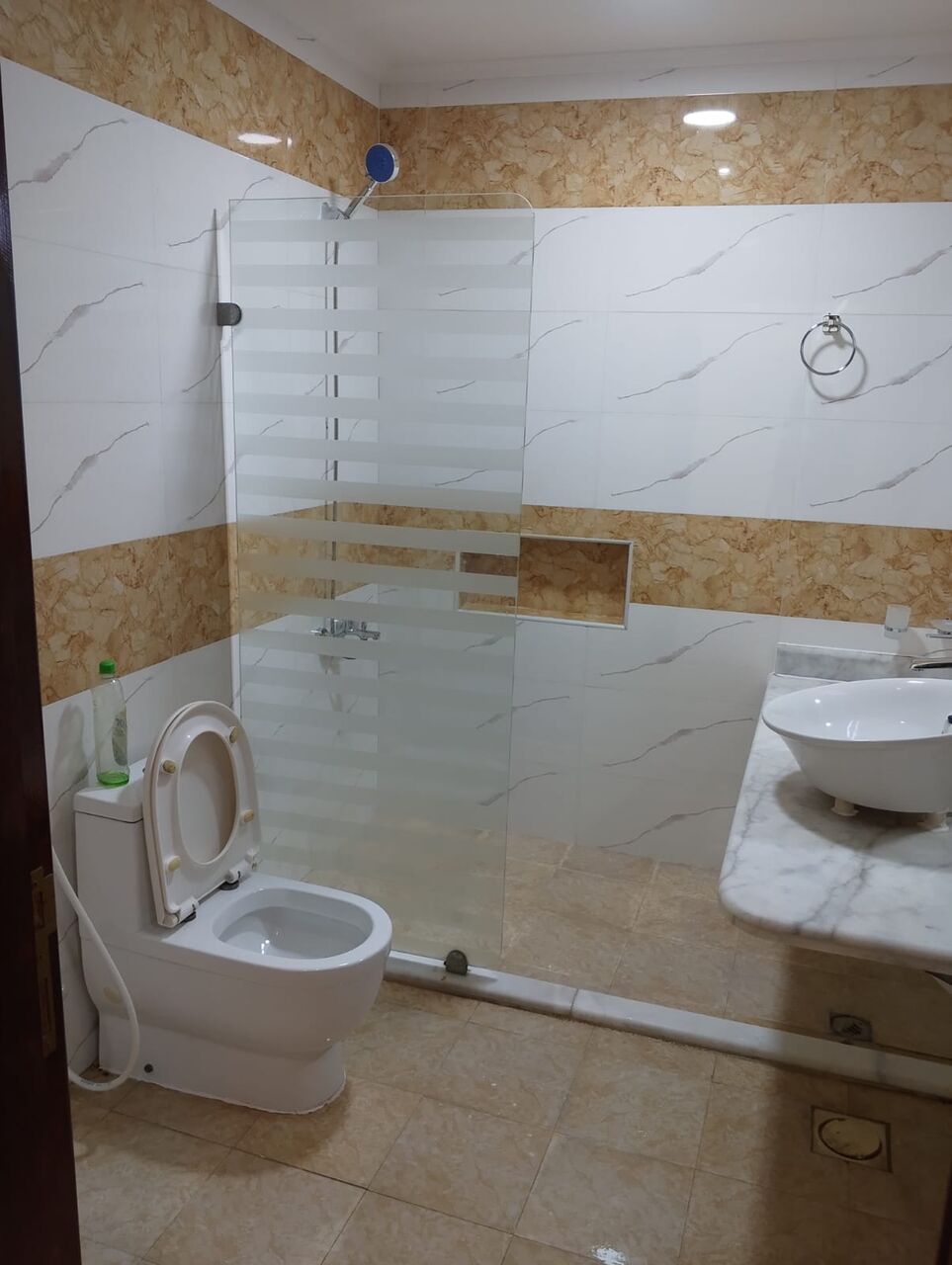 Khobar, Apartments, Flats, Houses & Villas, SAR 25600/year,  2 BR,  Consists Of:- 2 Bedrooms, A Living Room, 1 Bathrooms, And A American Kitchen,  Third Floor