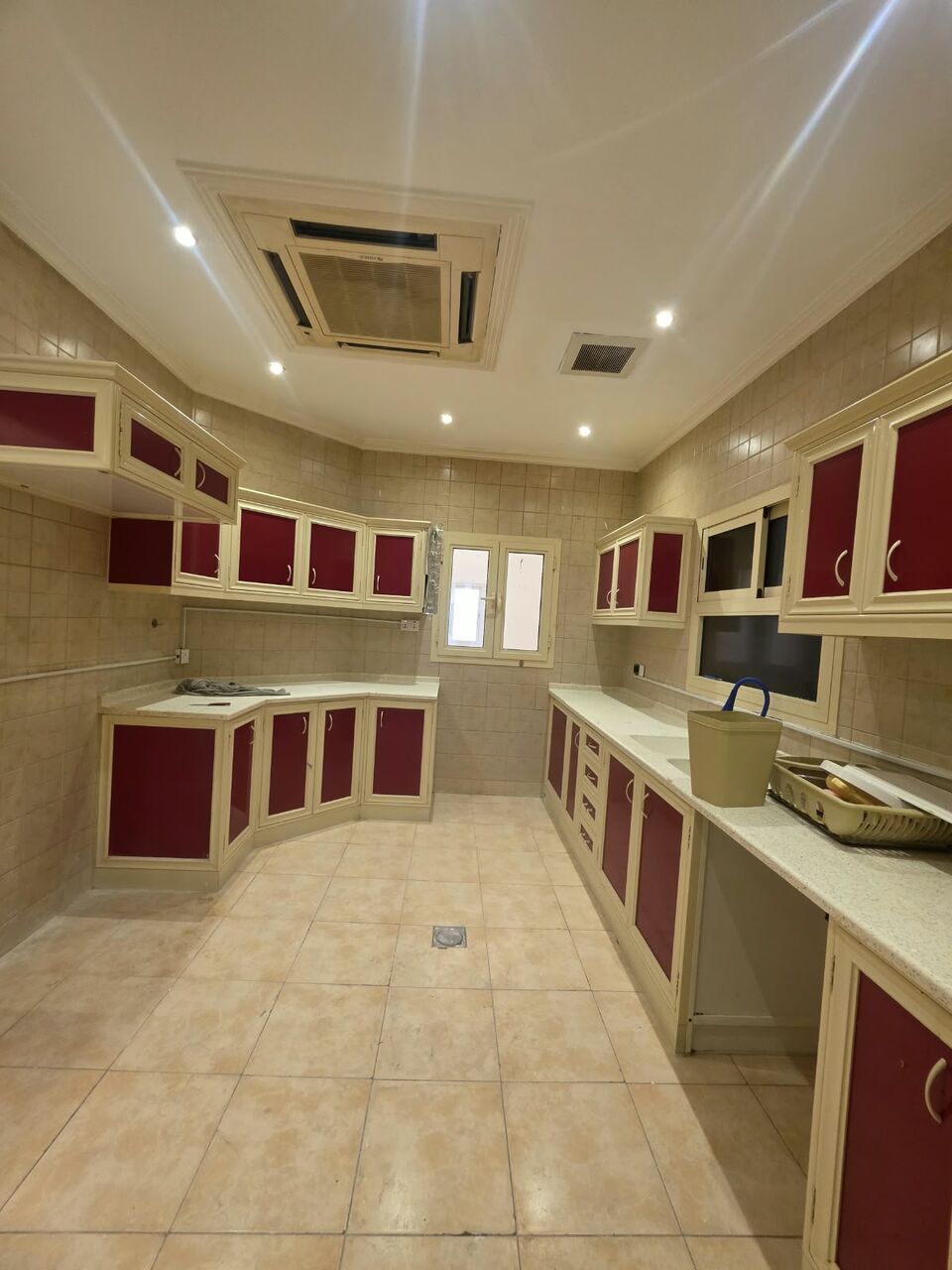 Khobar, Apartments, Flats, Houses & Villas, SAR 41000/year,  3 BR,  Consists Of:- 3 Bedrooms, 2 Living Room, 1 Majlis Room  4 Bathrooms, And A Kitchen,  Fast
