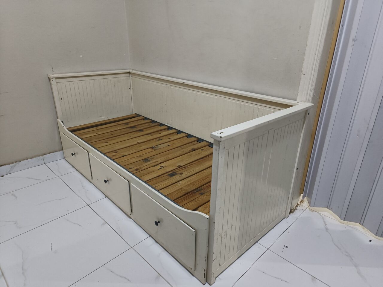 Jeddah, Furniture, SAR 200,  Ikea Sofa Cumbed ( Hemnes) With 1 Free Mattress