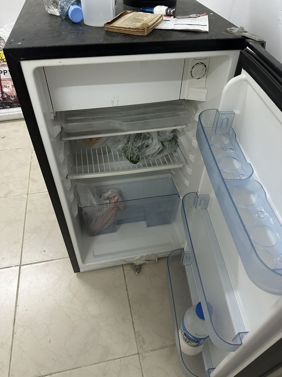 Al Hamadaniyyah, Appliances, SAR 1,  3 Ac&rsquo;s With Good Conditions And 2 Fridges And 2 Washing Machin