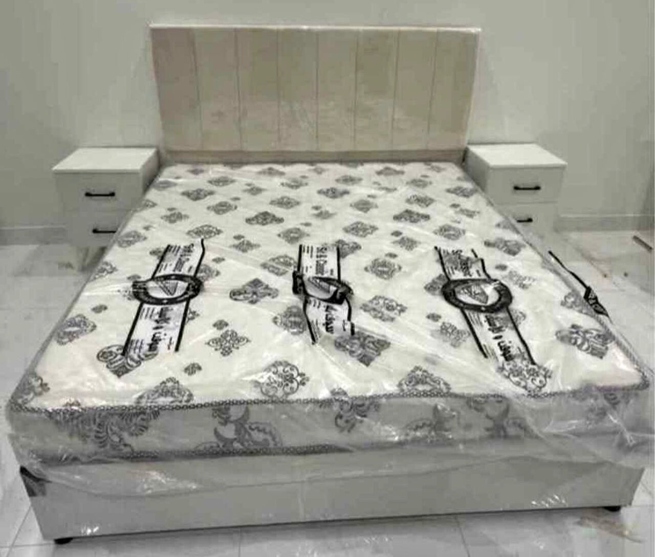 Jeddah, Furniture, SAR 5,  Premium Quality And Luxury Double Bed Set Available