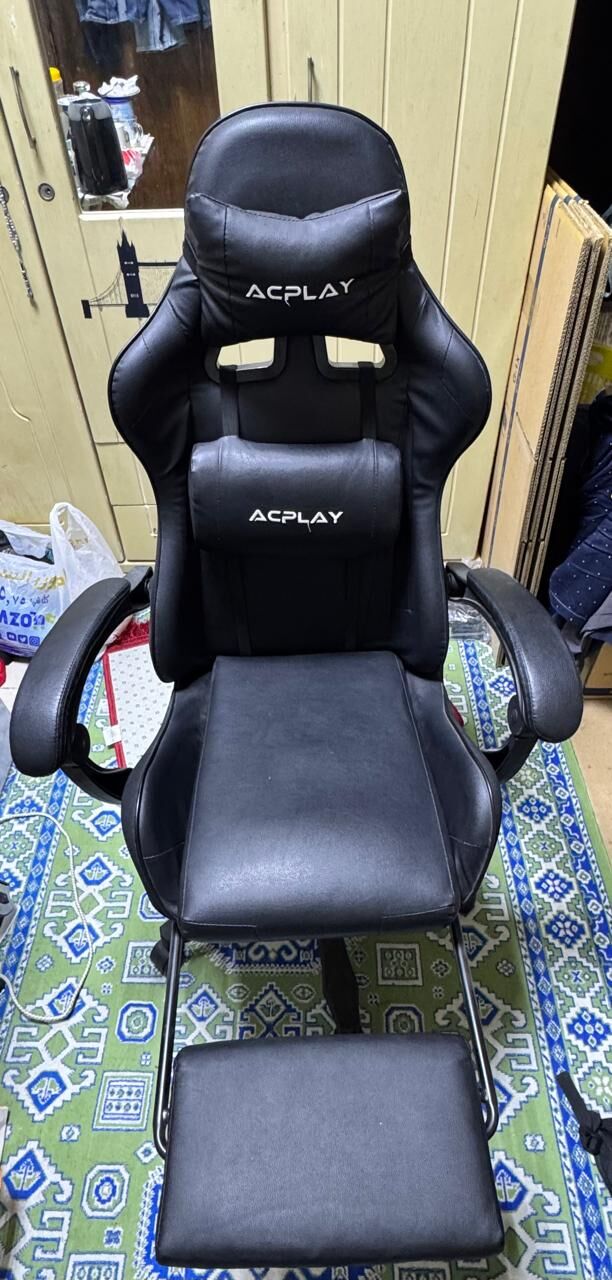Khobar, Household Items, SAR 600,  GAMMING CHAIR WITH TABLE AND T.V