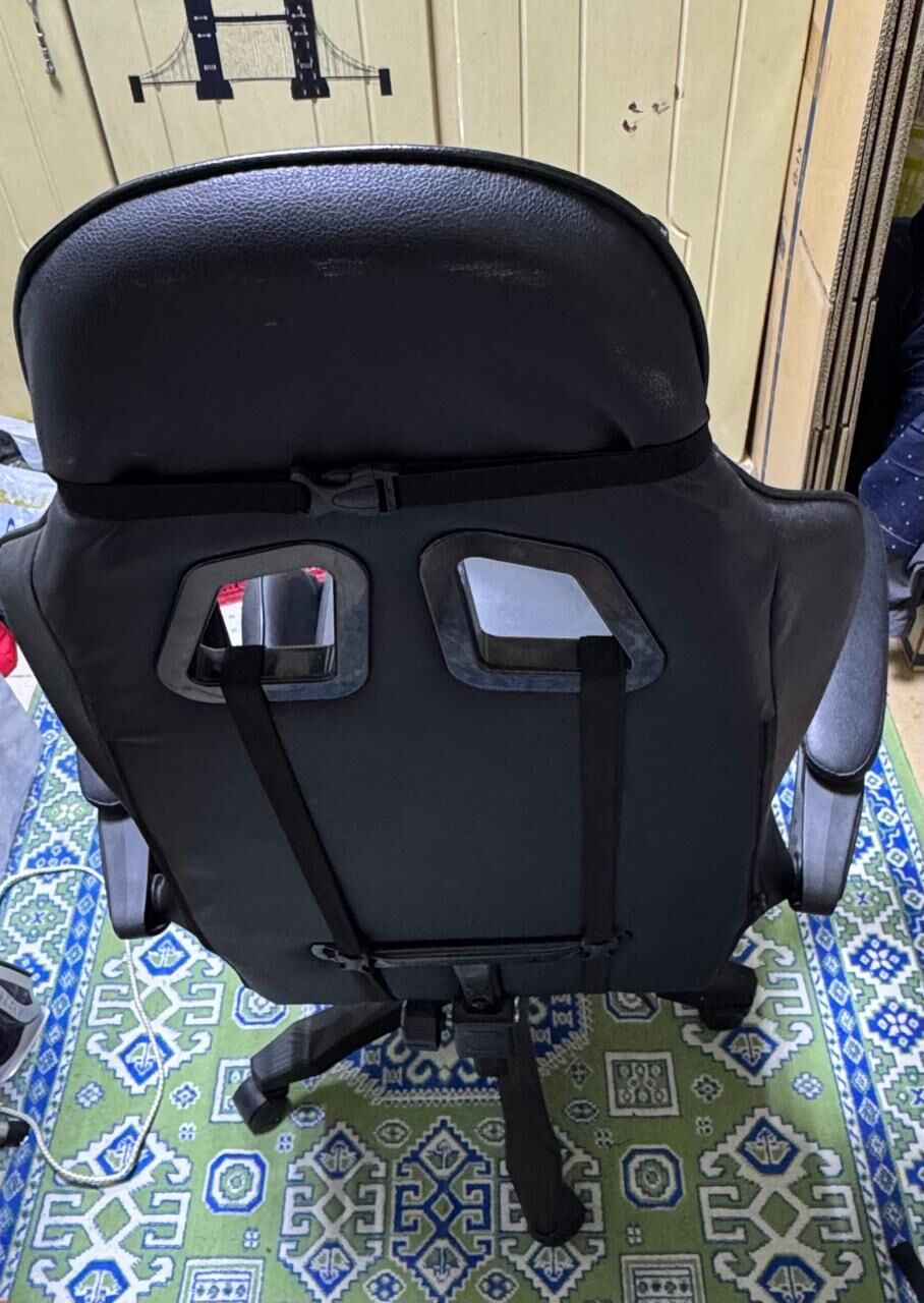 Khobar, Household Items, SAR 600,  GAMMING CHAIR WITH TABLE AND T.V