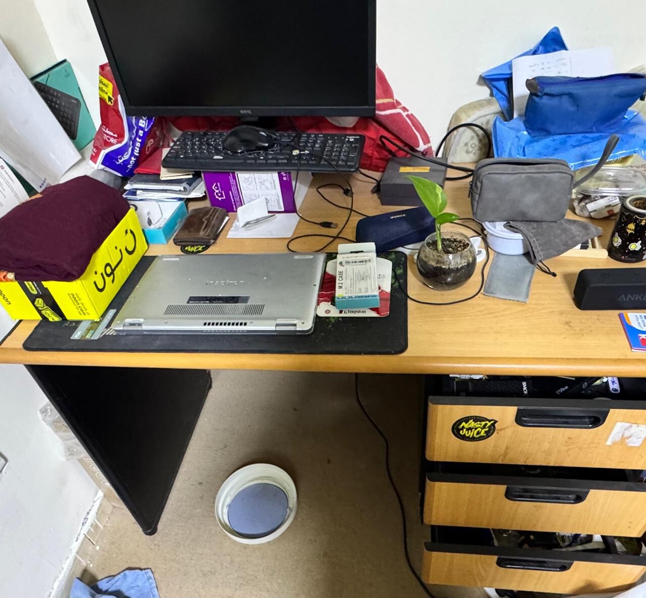 Khobar, Household Items, SAR 600,  GAMMING CHAIR WITH TABLE AND T.V