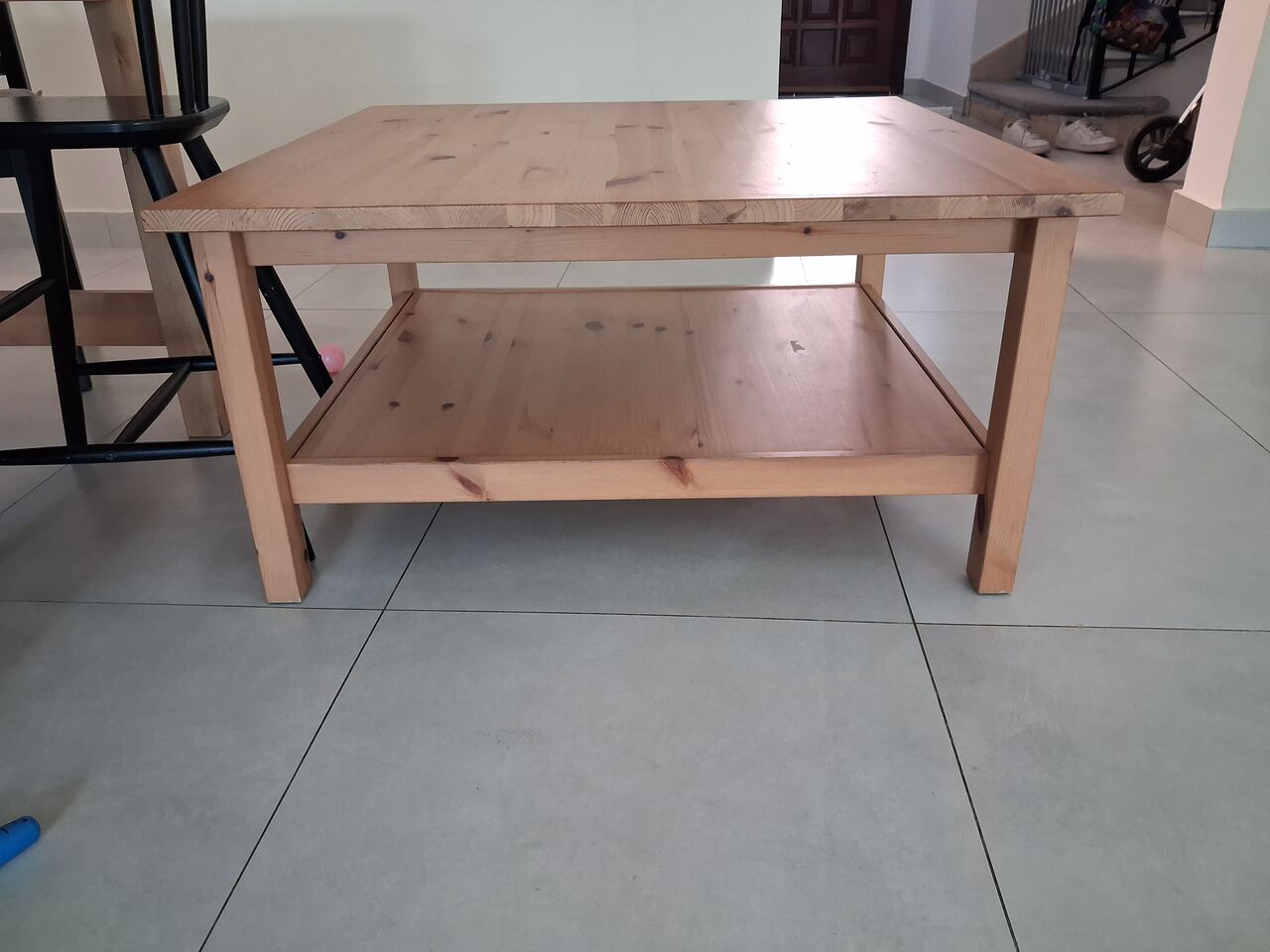 Jeddah, Household Items, SAR 100,  Coffee Table And White Bedside Drawer