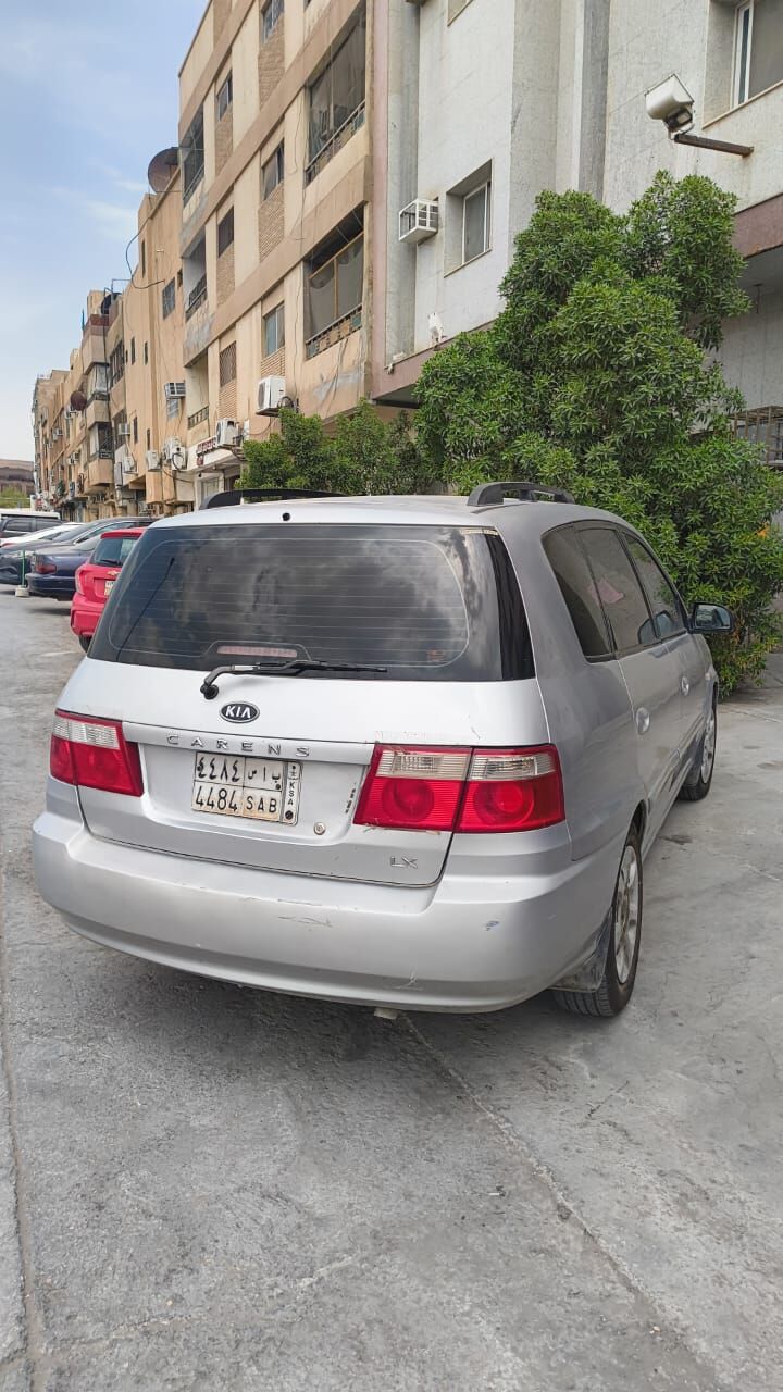 Al Wizarat, Vehicles, Cars & Trucks , SAR 10000,  KIA 2006,  2006,  Manual,  142000 KM,  Kia Carens  Model For Sale