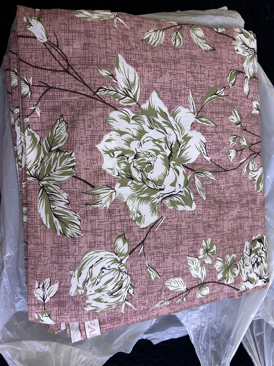 Dubai, Clothing & Accessories, AED 100,  BRAND NEW PREMIUM PURE COTTON KING SIZE BEDSHEET
