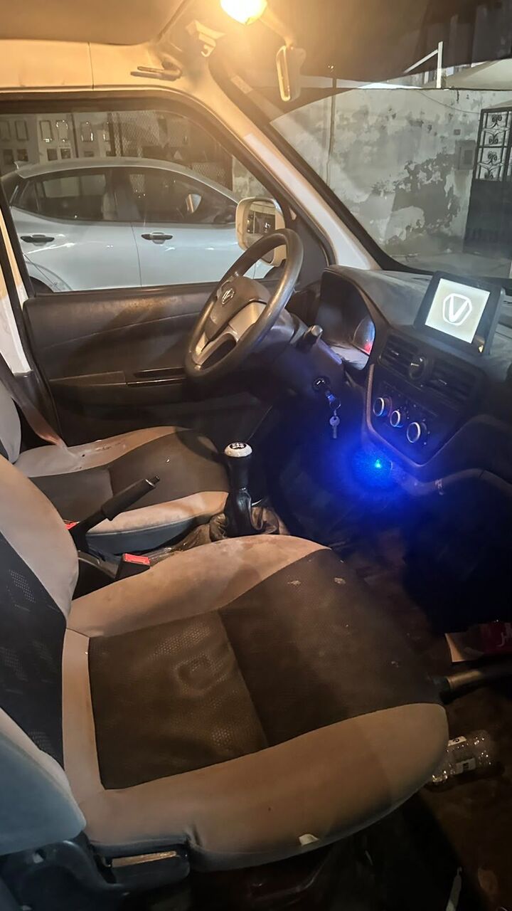 Jeddah, Vehicles, Cars & Trucks , SAR 30000,  Vauxhall Victor,  2025,  Manual,  90000 KM,  Victory V2 Van For Sale/ Good Condition