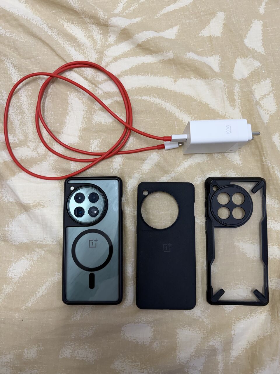 Al Malaz, Mobile Phones, SAR 1300,  OnePlus 12 5G (Flowy Emerald, 256GB / 12GB RAM)
