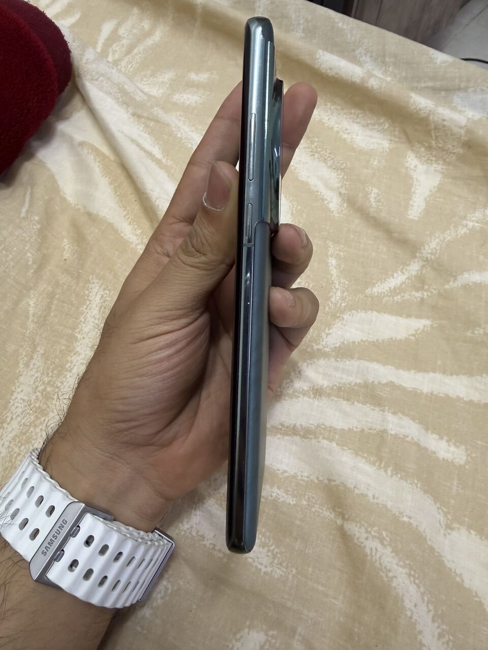 Al Malaz, Mobile Phones, SAR 1300,  OnePlus 12 5G (Flowy Emerald, 256GB / 12GB RAM)
