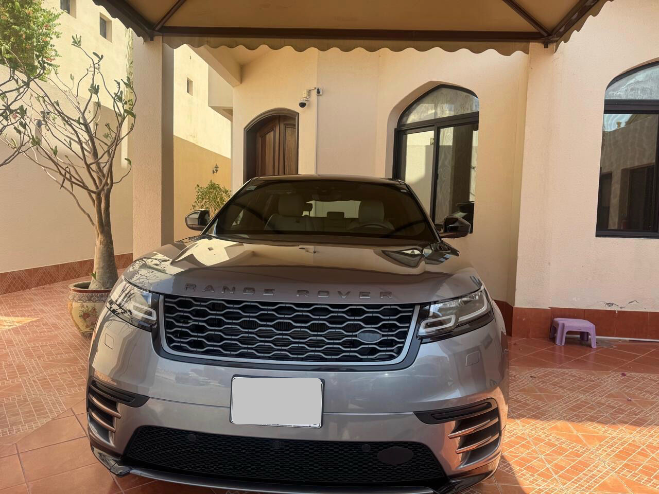 Jeddah, Vehicles, Cars & Trucks , SAR 180000,  Land Rover Range Rover Velar R-Dynamic,  2020,  Automatic,  40000 KM,