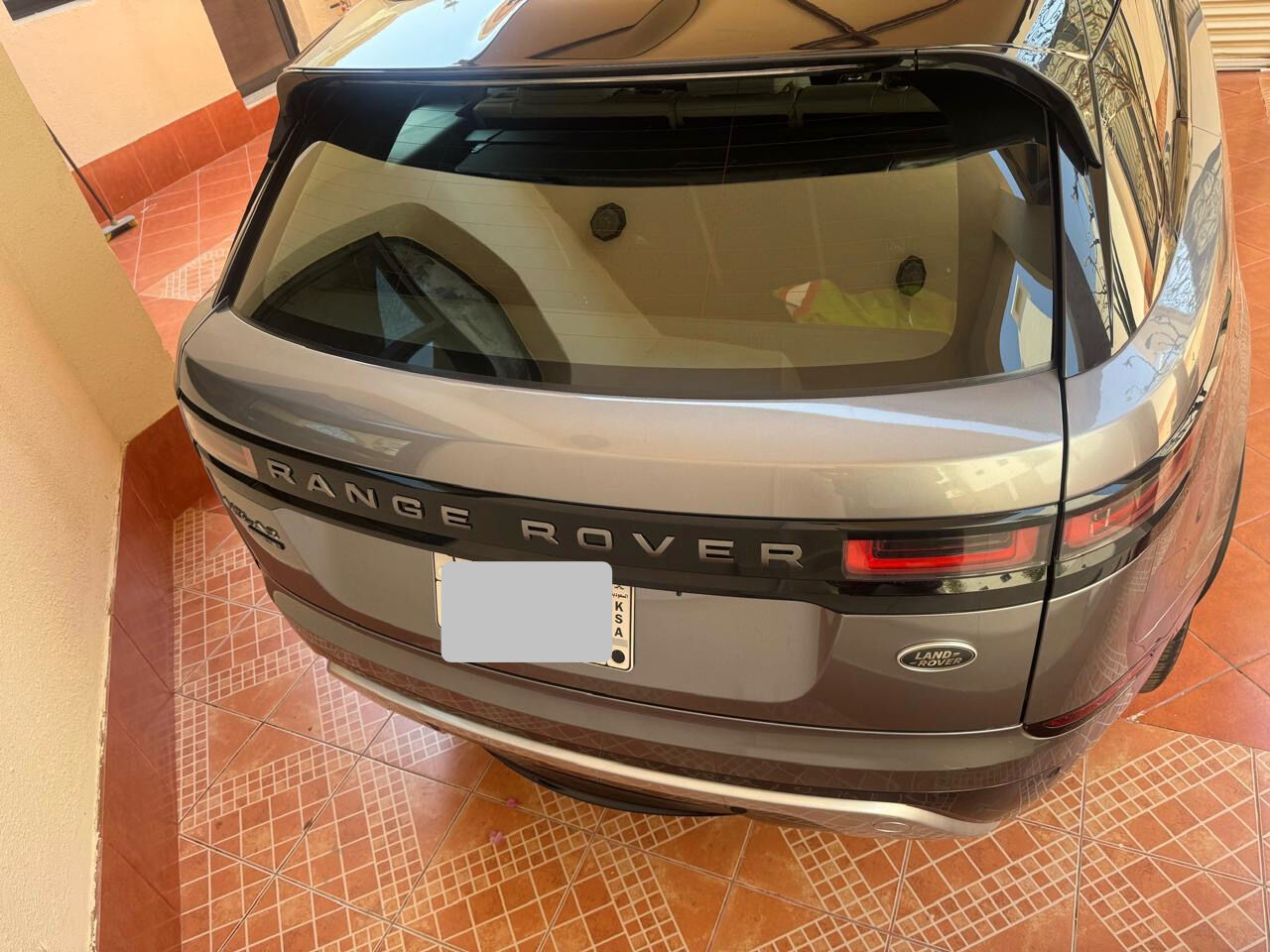 Jeddah, Vehicles, Cars & Trucks , SAR 180000,  Land Rover Range Rover Velar R-Dynamic,  2020,  Automatic,  40000 KM,