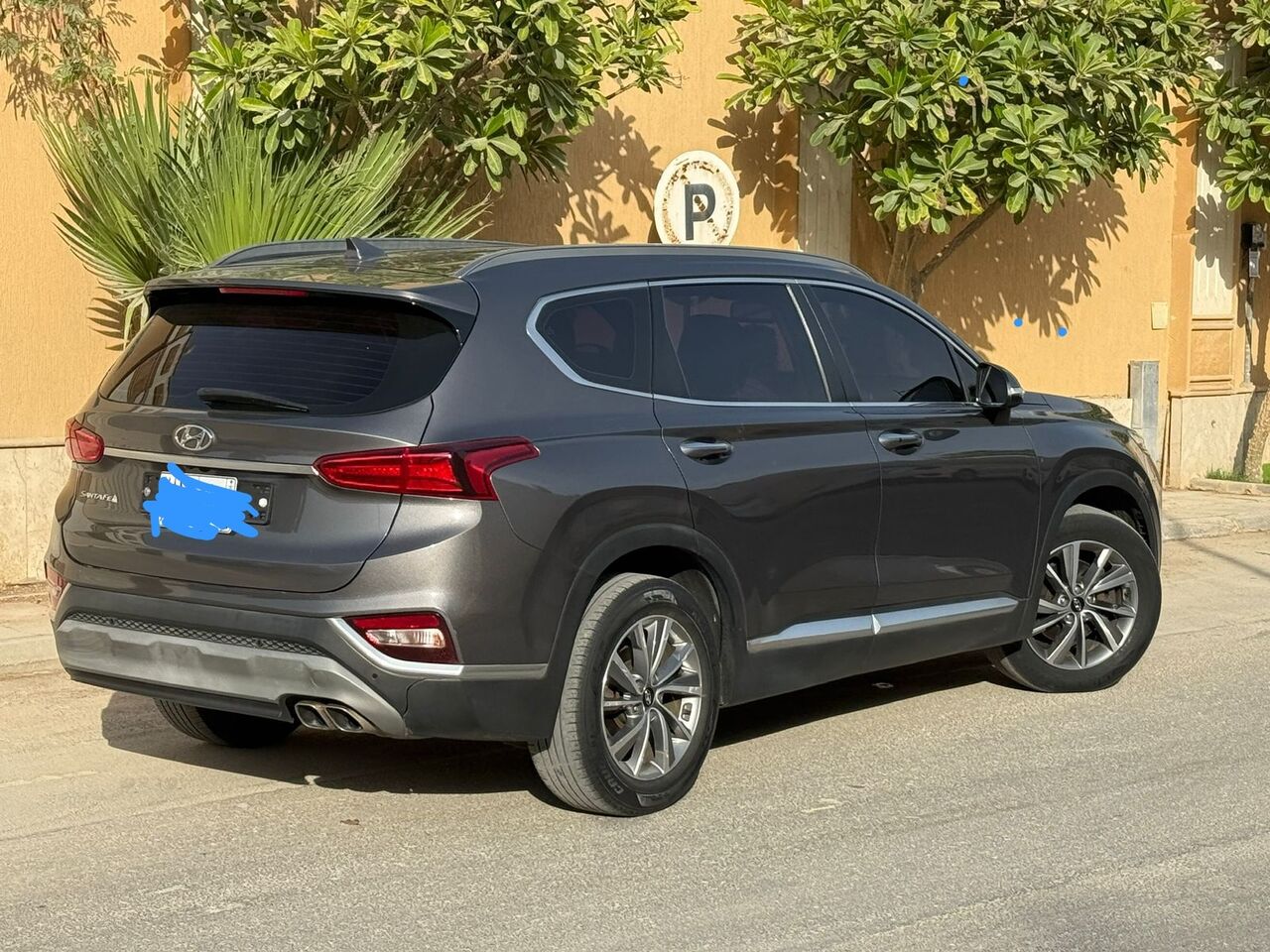 Riyadh, Vehicles, Cars & Trucks , SAR 62000,  Hyundai Santa Fe,  2020,  Automatic,  125000 KM,   Diesel  Korean Specs 5 Seats