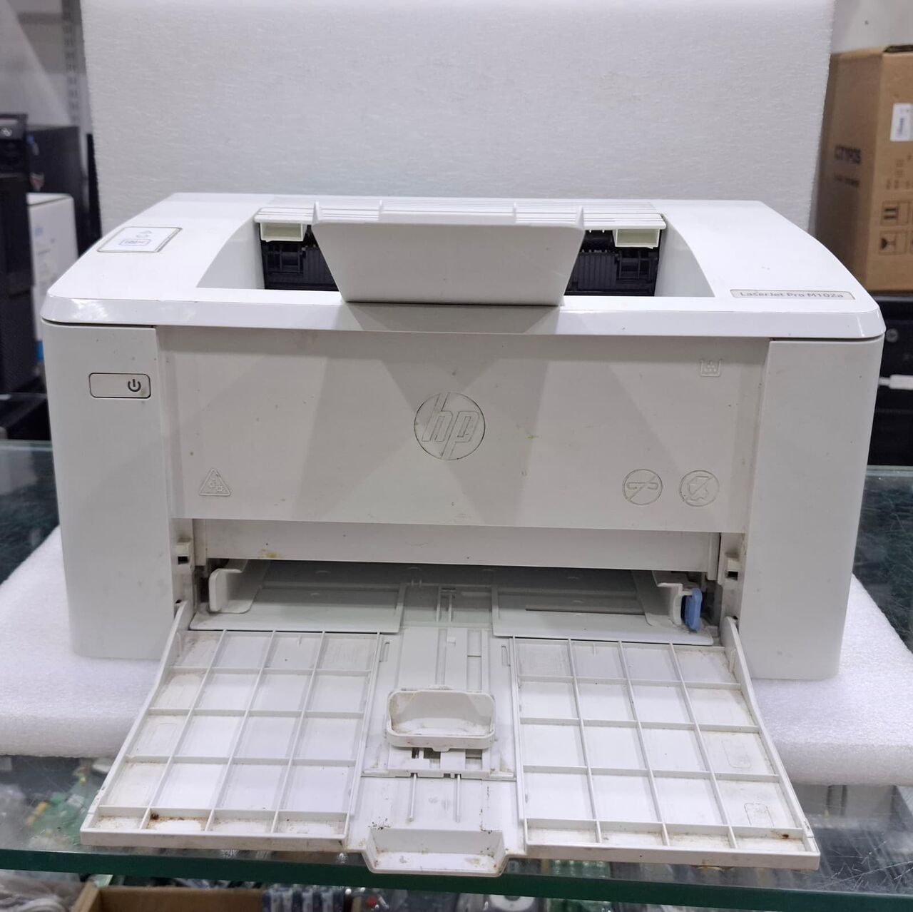 Manama, Electronics, BHD 35,  HP Laser Jet Pro Professional Printer Very Good Working (Free A4 Paper Bundle)
