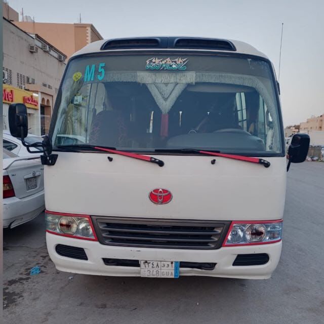 Al Iskan, Pick Up & Drop Off, School Bus Pick And Drop For Students For IISR ROWDAH BOYS SECTION
