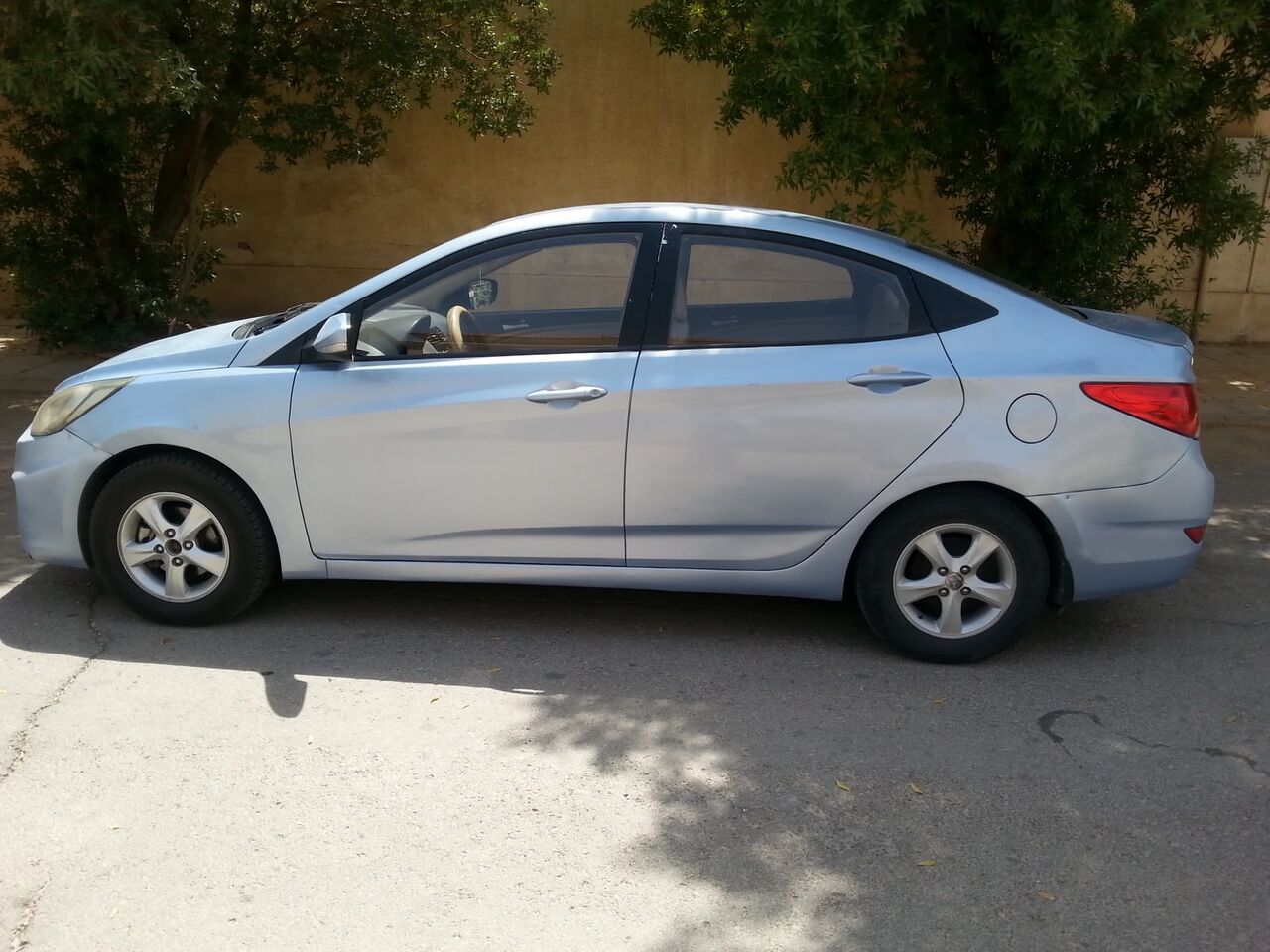 Riyadh, Vehicles, Cars & Trucks , SAR 12500,  Hyundai Accent,  2012,  Manual,  311723 KM,  Sell Car