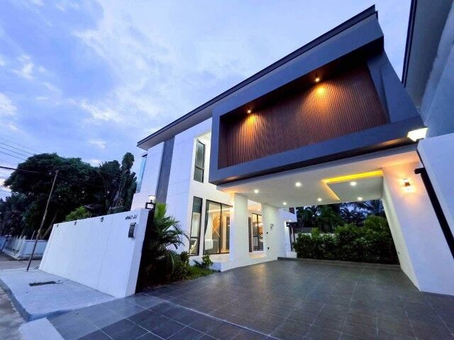 Bangkok, Real Estate For Sale, THB 11500000,  3 BR,  80 Sq. Feet,  หมู่บ้านอารียา พัทยา)  สไตล์ Modern Luxury Tropical โปร