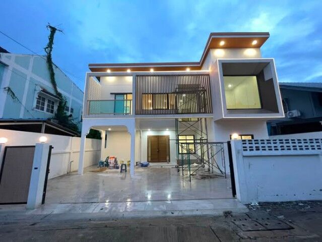Bangkok, Real Estate For Sale, THB 11900000,  5 BR,  59 Sq. Feet,  ขายบ้านเดี่ยว ซอยลาดพร้าว 87 ทะลุเล