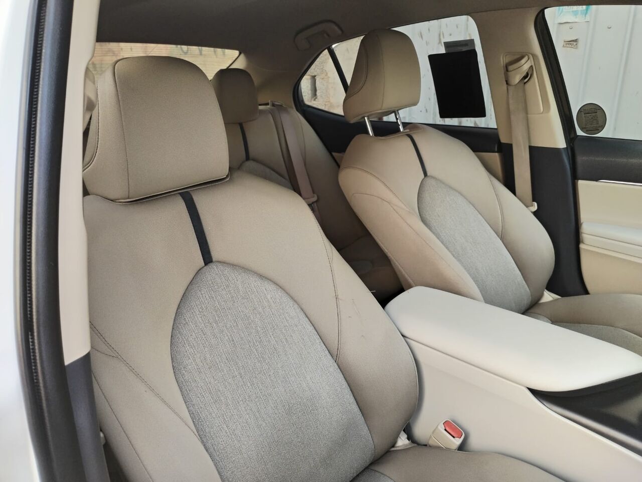 Riyadh, Vehicles, Cars & Trucks , SAR 79000,  Toyota Camry 2023 Hybrid LE,  2023,  Automatic,  76000 KM,  Toyota Camry  In Good Condition Second Use