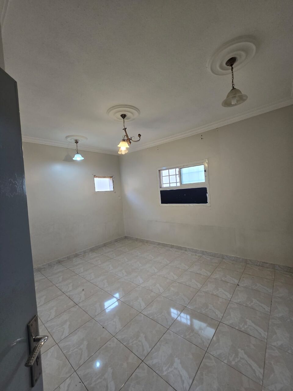 Al Rawdah, Apartments, Flats, Houses & Villas, SAR 2500/month,  3 BR,  Family Apartment 2nd Floor With Open Taris Large House With 2 Bathrooms