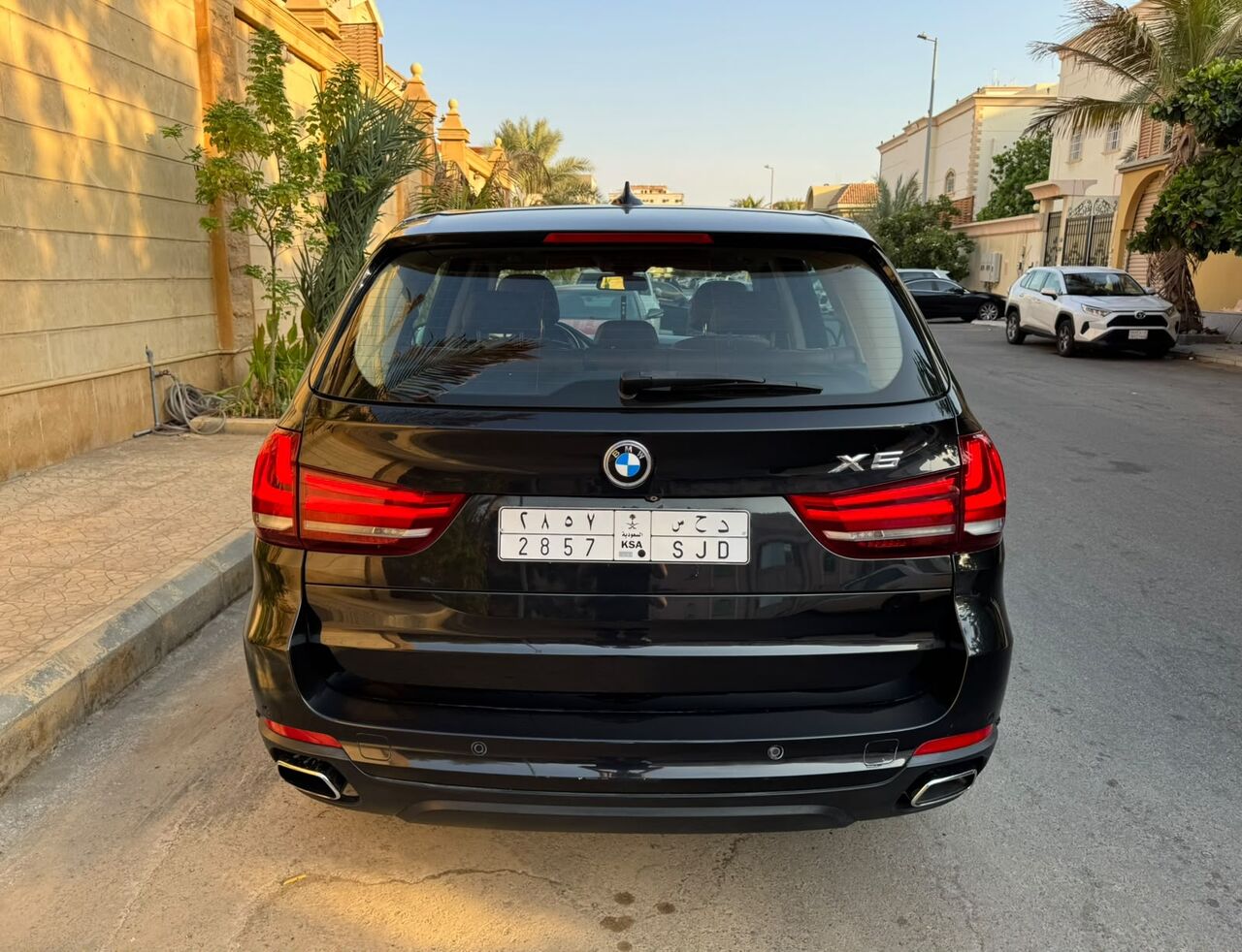Jeddah, Vehicles, Cars & Trucks , SAR 52000,  Bmw X5,  2017,  Automatic,  350000 KM,   Six Cylinders Twin Turbo Price Negotiable