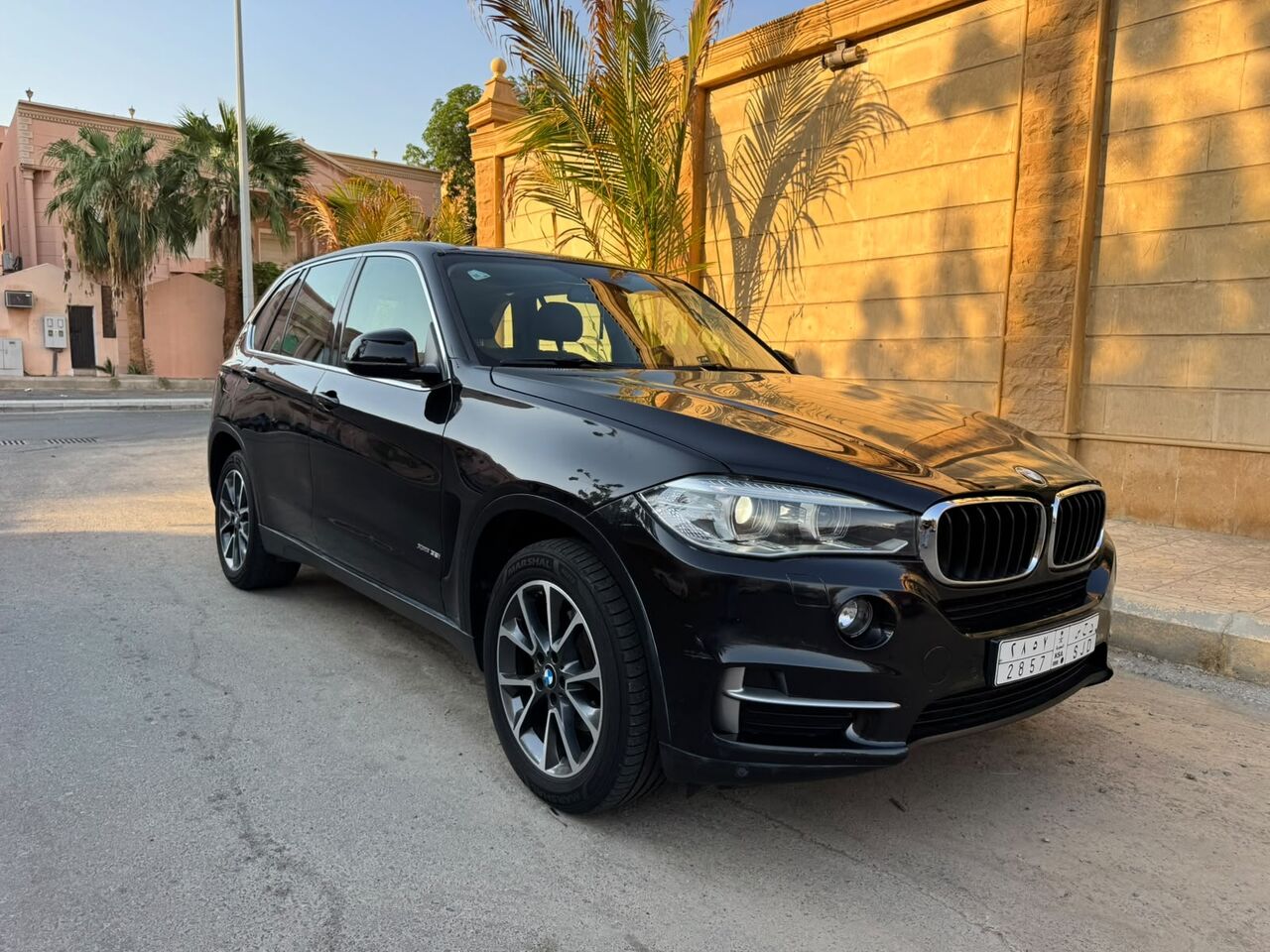 Jeddah, Vehicles, Cars & Trucks , SAR 52000,  Bmw X5,  2017,  Automatic,  350000 KM,   Six Cylinders Twin Turbo Price Negotiable