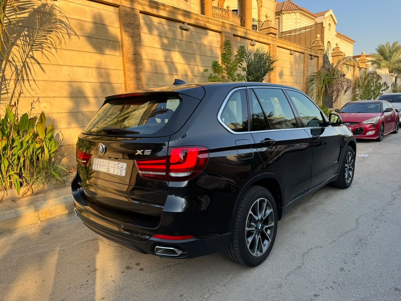 Jeddah, Vehicles, Cars & Trucks , SAR 52000,  Bmw X5,  2017,  Automatic,  350000 KM,   Six Cylinders Twin Turbo Price Negotiable