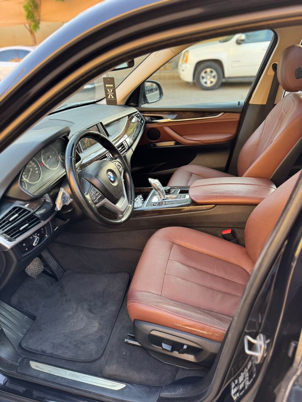 Jeddah, Vehicles, Cars & Trucks , SAR 52000,  Bmw X5,  2017,  Automatic,  350000 KM,   Six Cylinders Twin Turbo Price Negotiable