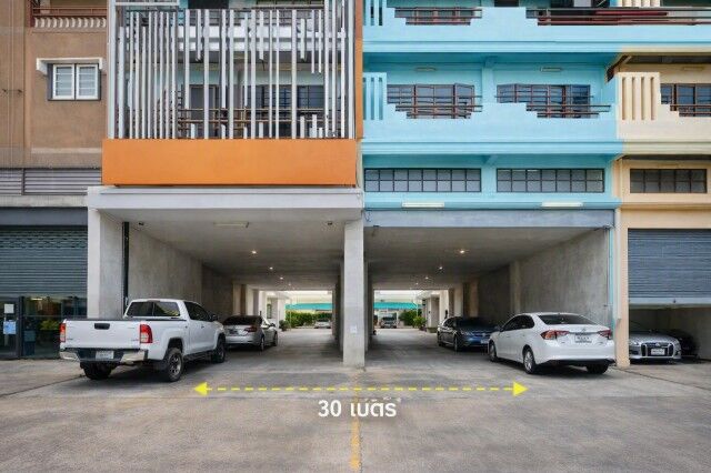 Bangkok, Villas, THB 69999,  48 Sq. Feet,  MRTศรีแบริ่ง 300ม. บางนา-ลาซาล ศรีด่าน 13-19  อาค