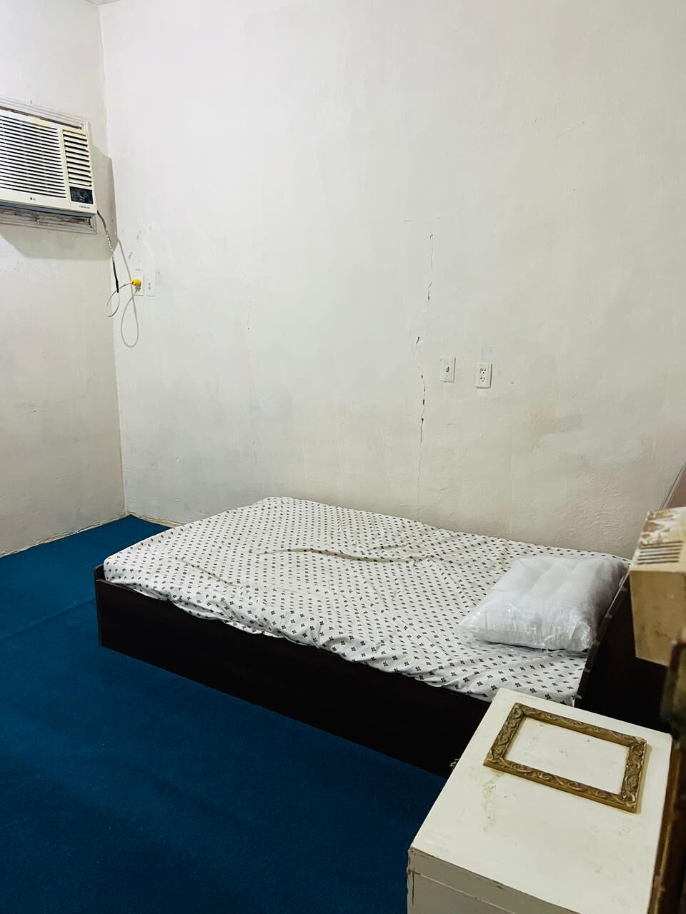 Abqaiq, Apartments, Flats, Houses & Villas, Fully Furnished Executive Bachelor Room Available Ealectricity And Water Bill Include 750