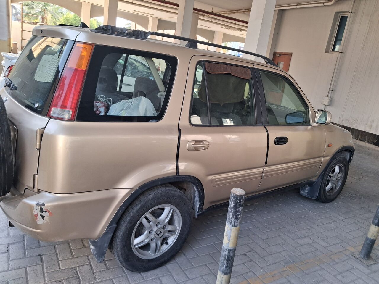 Manama, Vehicles, Cars & Trucks , BHD 550,  Honda CR-V,  2000,  Automatic,  370 KM,  Honda CRV