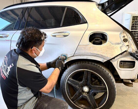 Sydney, Auto Parts, Improve Vehicle&rsquo;s Charm With Car Paint Repair Adelaide