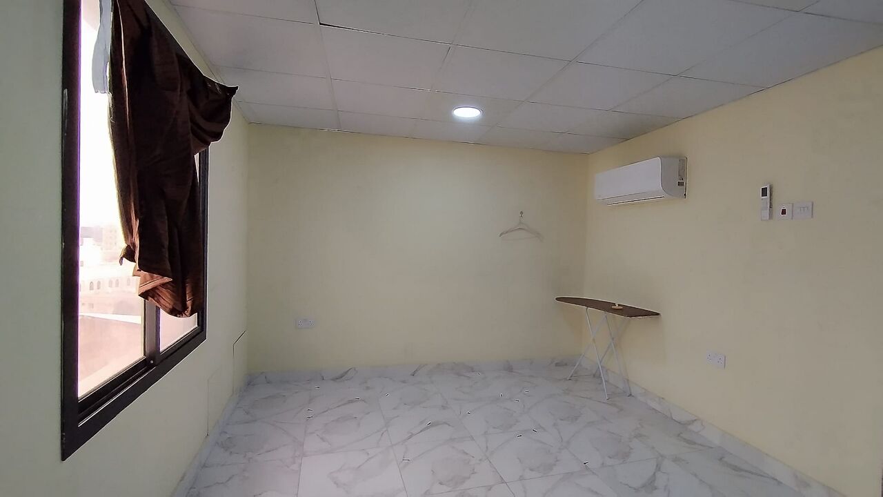 Zinj, Apartments, Flats, Houses & Villas, BHD 140/year,  1 BR,  Zinj:- Studio Flat On Rent With Unlimited Ewa.