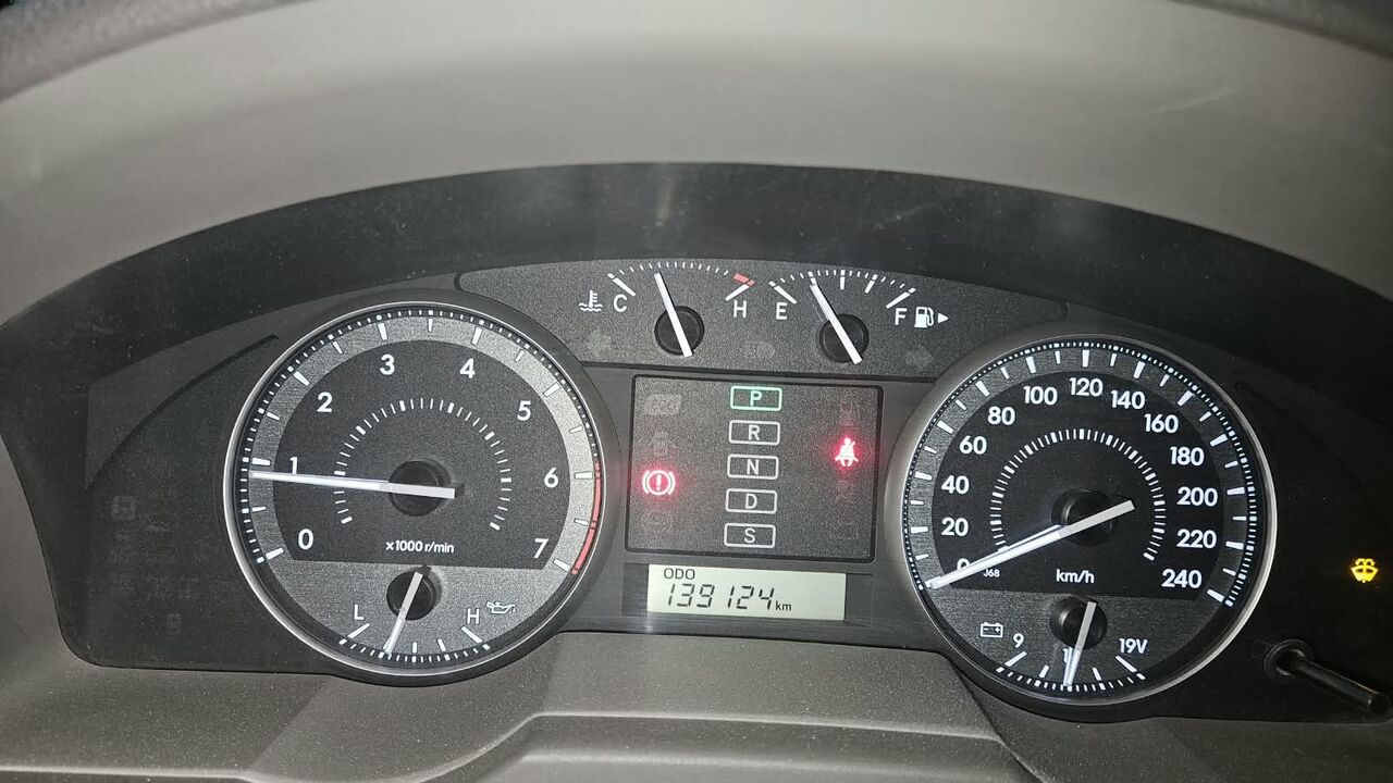 Al Mounsiyah, Vehicles, Cars & Trucks , SAR 129000,  Toyota Land Cruiser,  2015,  Automatic,  139000 KM,    GXR 4.0 V6 | 139K KM | Single Owner 129000SAR