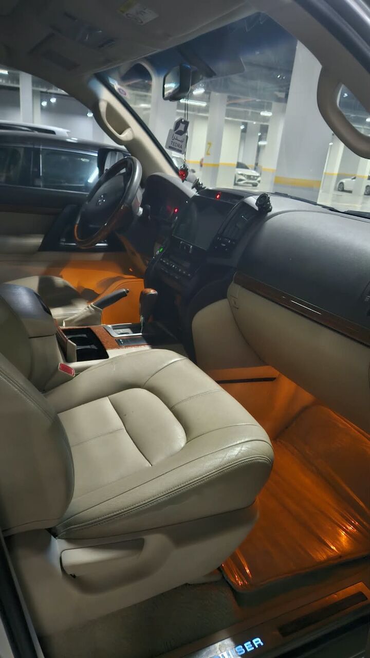 Al Mounsiyah, Vehicles, Cars & Trucks , SAR 129000,  Toyota Land Cruiser,  2015,  Automatic,  139000 KM,    GXR 4.0 V6 | 139K KM | Single Owner 129000SAR