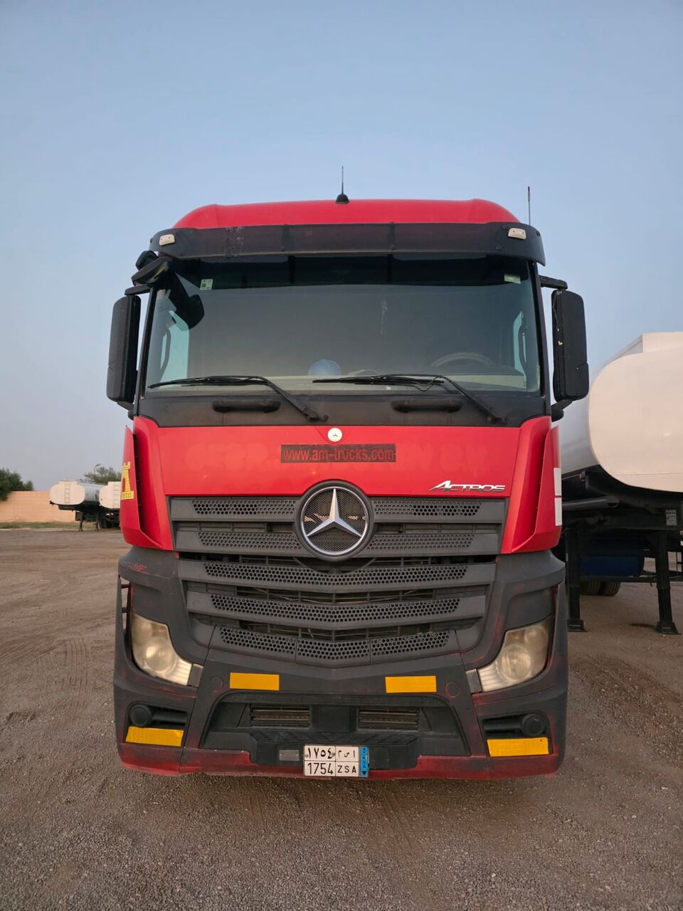 Al Kharj, Vehicles, Cars & Trucks , SAR 150,  Mercedes Actros Mp4 Automatic,  2014,  Automatic,  12 KM,  For Sale Actros Mp4  Model