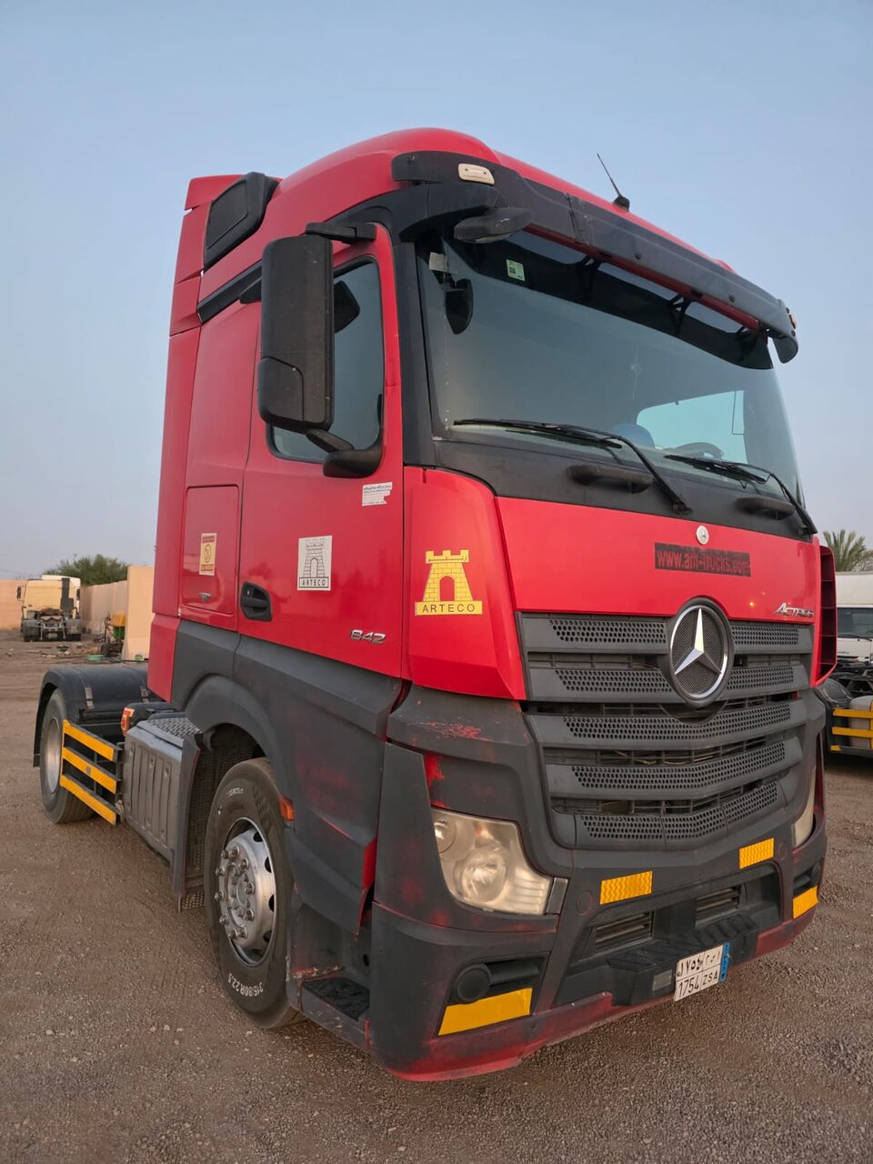 Al Kharj, Vehicles, Cars & Trucks , SAR 150,  Mercedes Actros Mp4 Automatic,  2014,  Automatic,  12 KM,  For Sale Actros Mp4  Model