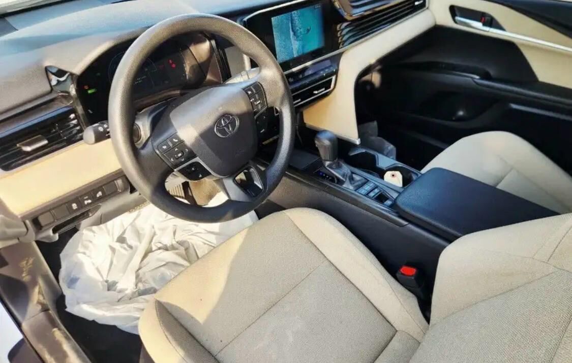 Riyadh, Vehicles, Cars & Trucks , SAR 96500,  TOYOTA CAMRY,  2025,  Automatic,  45000 KM,  LE HYBRID  100 % ORIGINAL PAINT 3