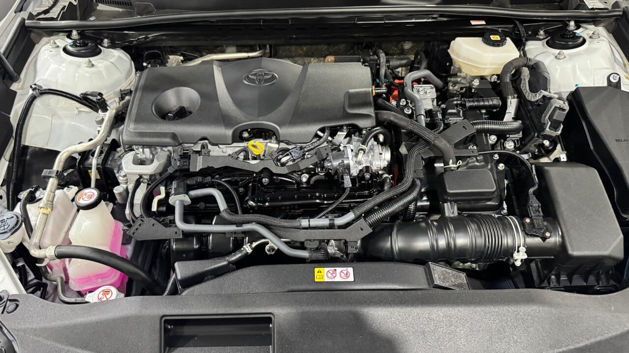 Riyadh, Vehicles, Cars & Trucks , SAR 96500,  TOYOTA CAMRY,  2025,  Automatic,  45000 KM,  LE HYBRID  100 % ORIGINAL PAINT 3