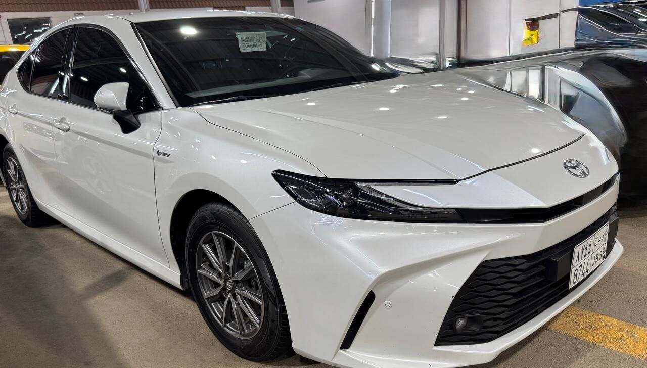 Riyadh, Vehicles, Cars & Trucks , SAR 96500,  TOYOTA CAMRY,  2025,  Automatic,  45000 KM,  LE HYBRID  100 % ORIGINAL PAINT 4
