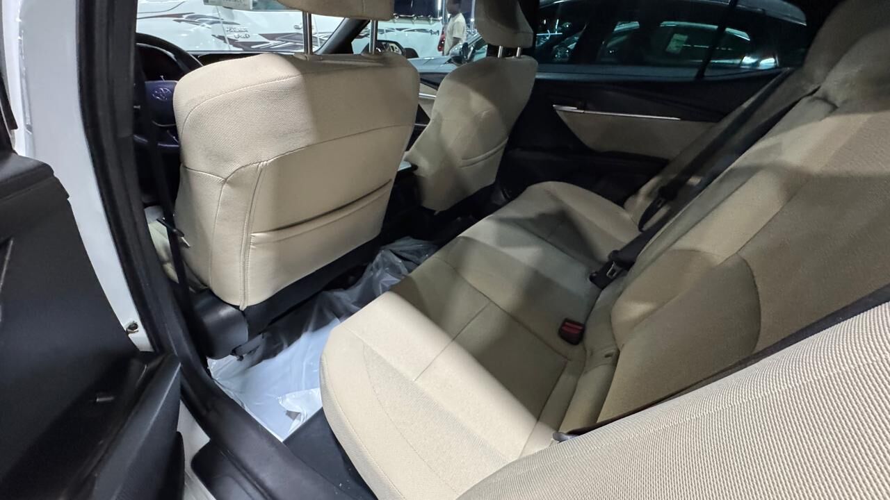Riyadh, Vehicles, Cars & Trucks , SAR 96500,  TOYOTA CAMRY,  2025,  Automatic,  45000 KM,  LE HYBRID  100 % ORIGINAL PAINT 4