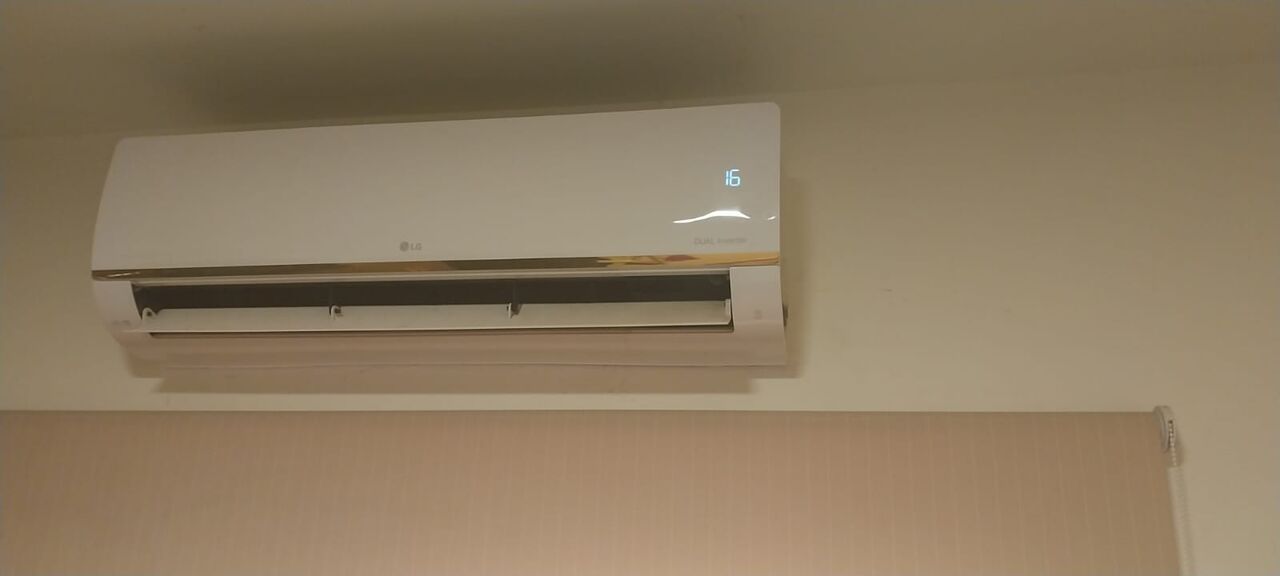 Al Malaz, Air Conditioners, SAR 1200,  LG 2 TON Split AC (negotiable)