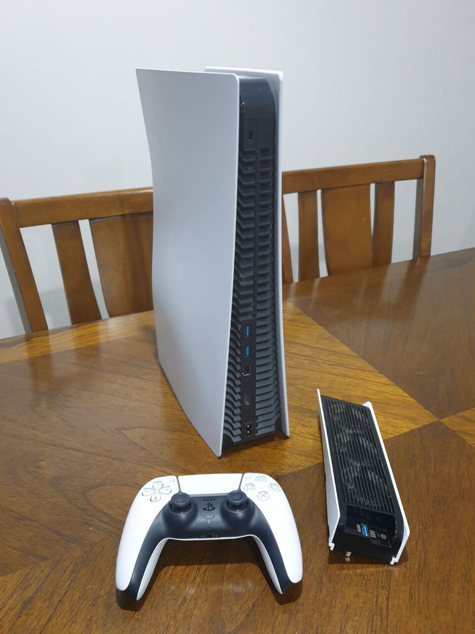 Jeddah, Video Games, SAR 1800,  PS5 - 1TB With Disc - Under Warranty (Extra Stores)