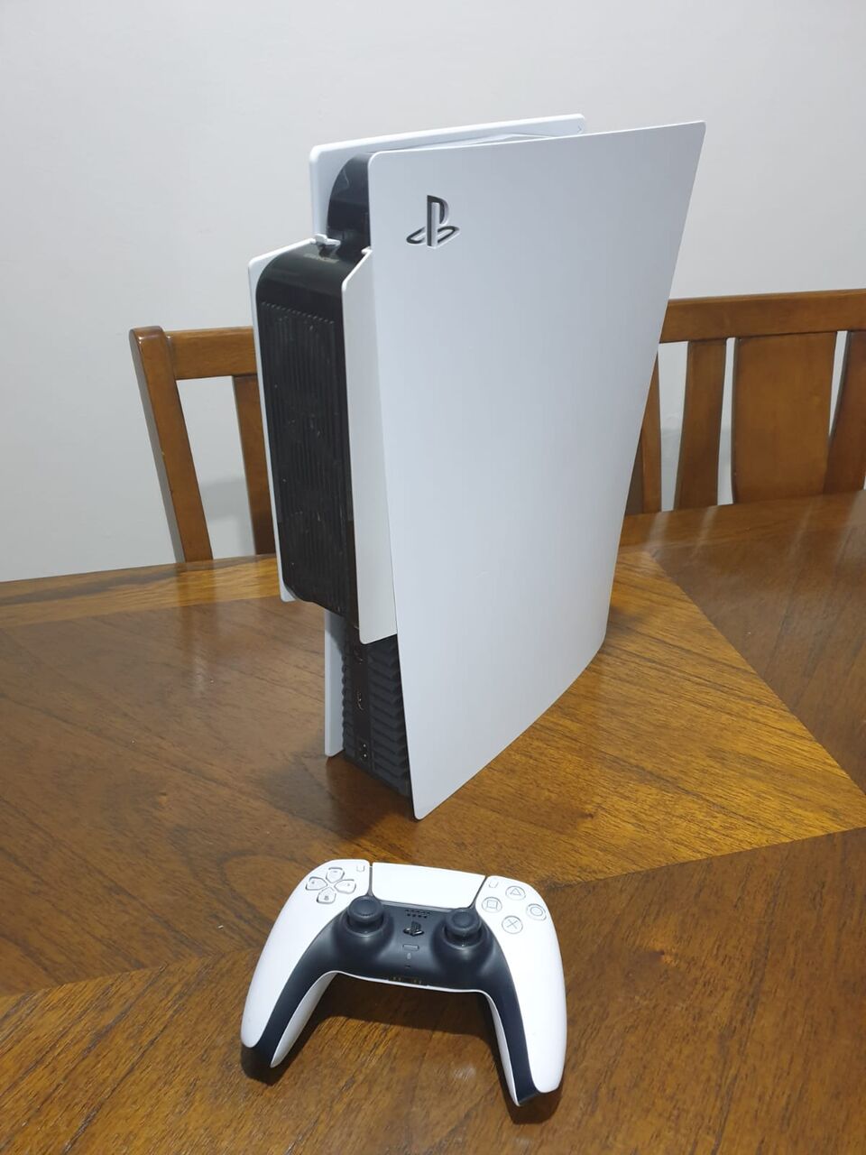 Jeddah, Video Games, SAR 1800,  PS5 - 1TB With Disc - Under Warranty (Extra Stores)