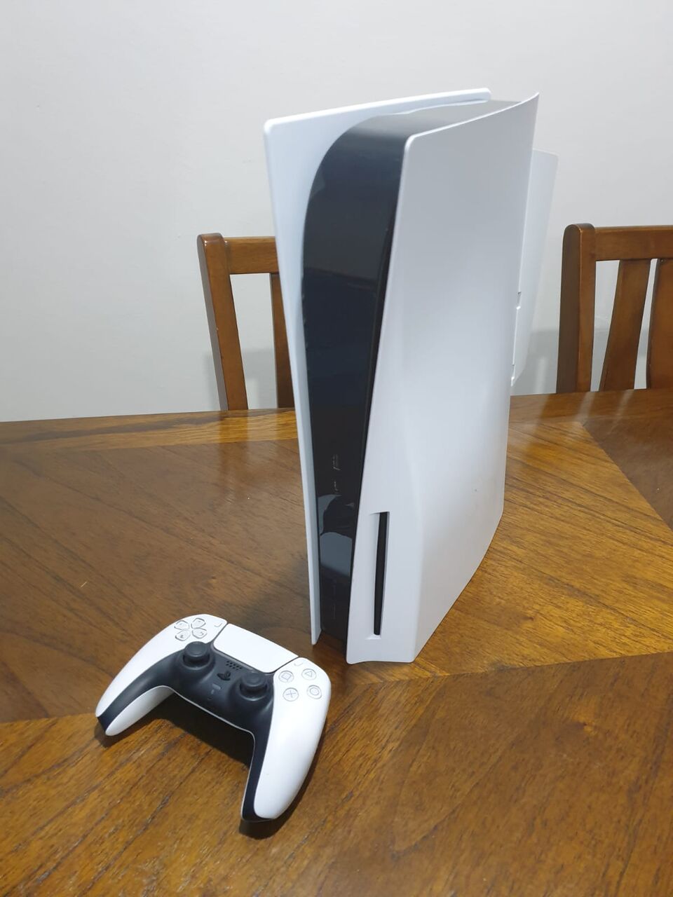 Jeddah, Video Games, SAR 1800,  PS5 - 1TB With Disc - Under Warranty (Extra Stores)