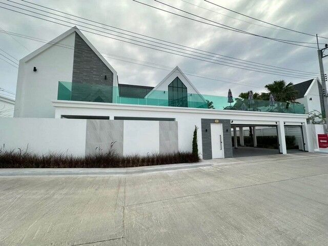 Bangkok, Real Estate For Sale, THB 11990000,  3 BR,  112 Sq. Feet,  LV53611 ขาย Pool Villa Larelana Villa ลาเรลานา วิลล่า ชลบุรี ที