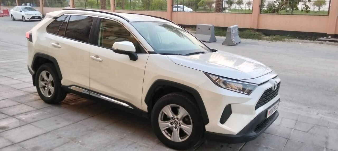 Manama, Vehicles, Cars & Trucks , BHD 6600,  Toyota RAV4 Suv Full Automattic Well Mantaine,  2021,  Automatic,  180000 KM,  Toyota RAV4 Suv 2.5 L Full Automattic Well Mantaine